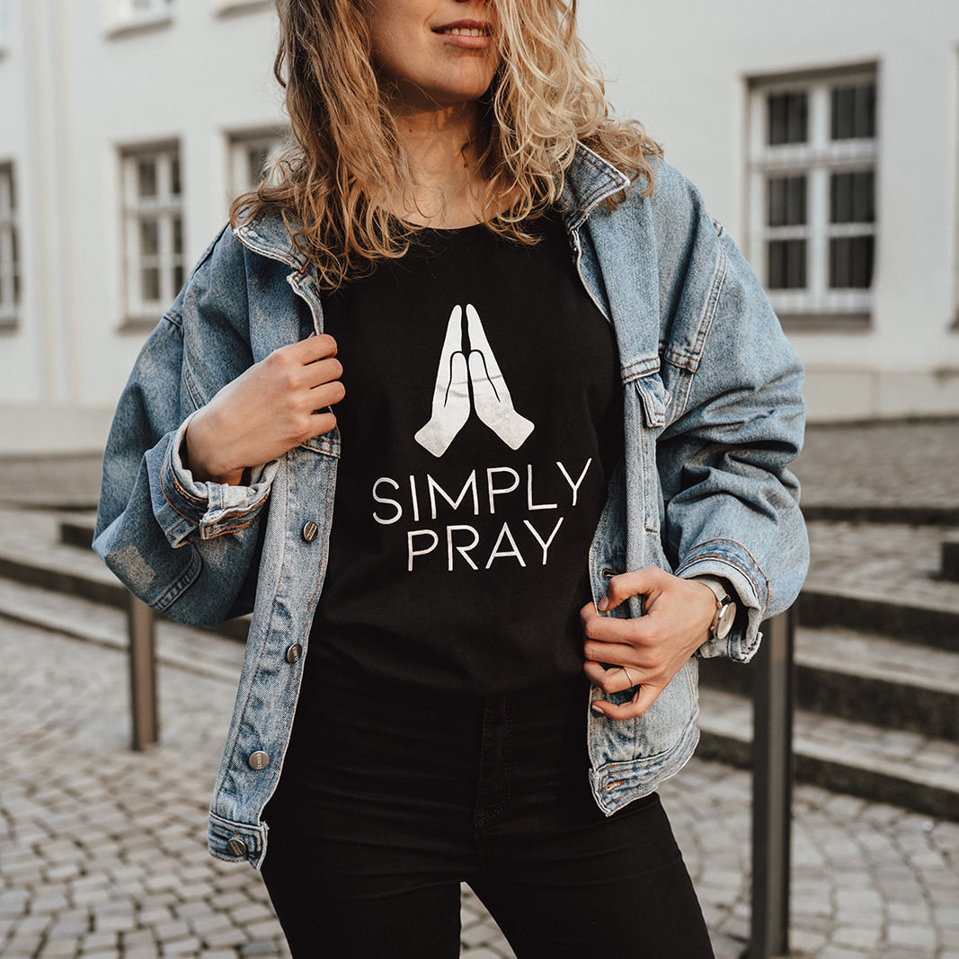 T-Shirt | simply pray - Gebetshaus Augsburg | Shop