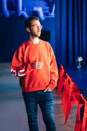Sweater | GOD IS HERE | color Edition 2025 - Vorbestellung