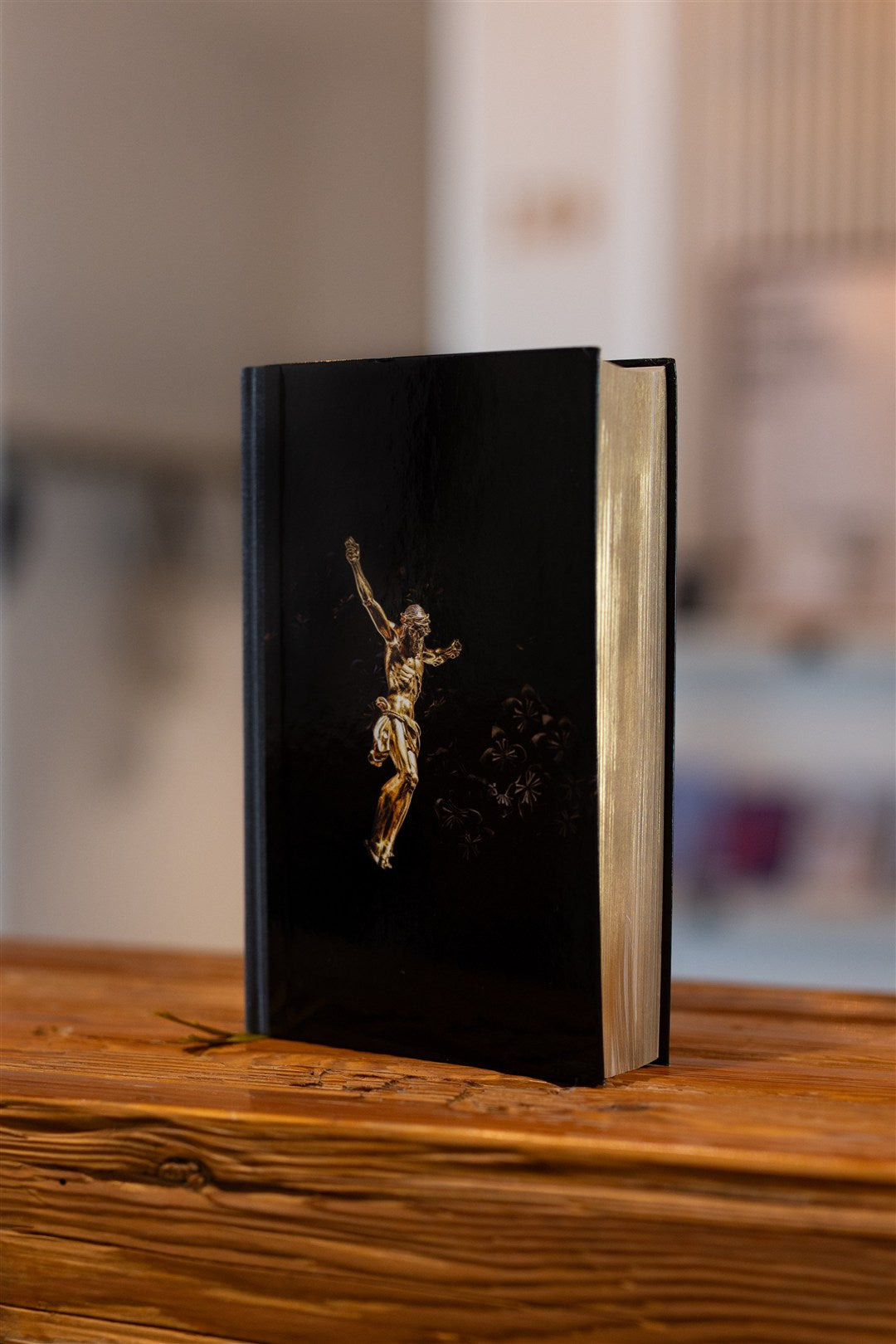 Vorbestellung: Hoffnung für alle. Die Bibel. Golden Jesus Edition (Deluxe-Ausgabe)