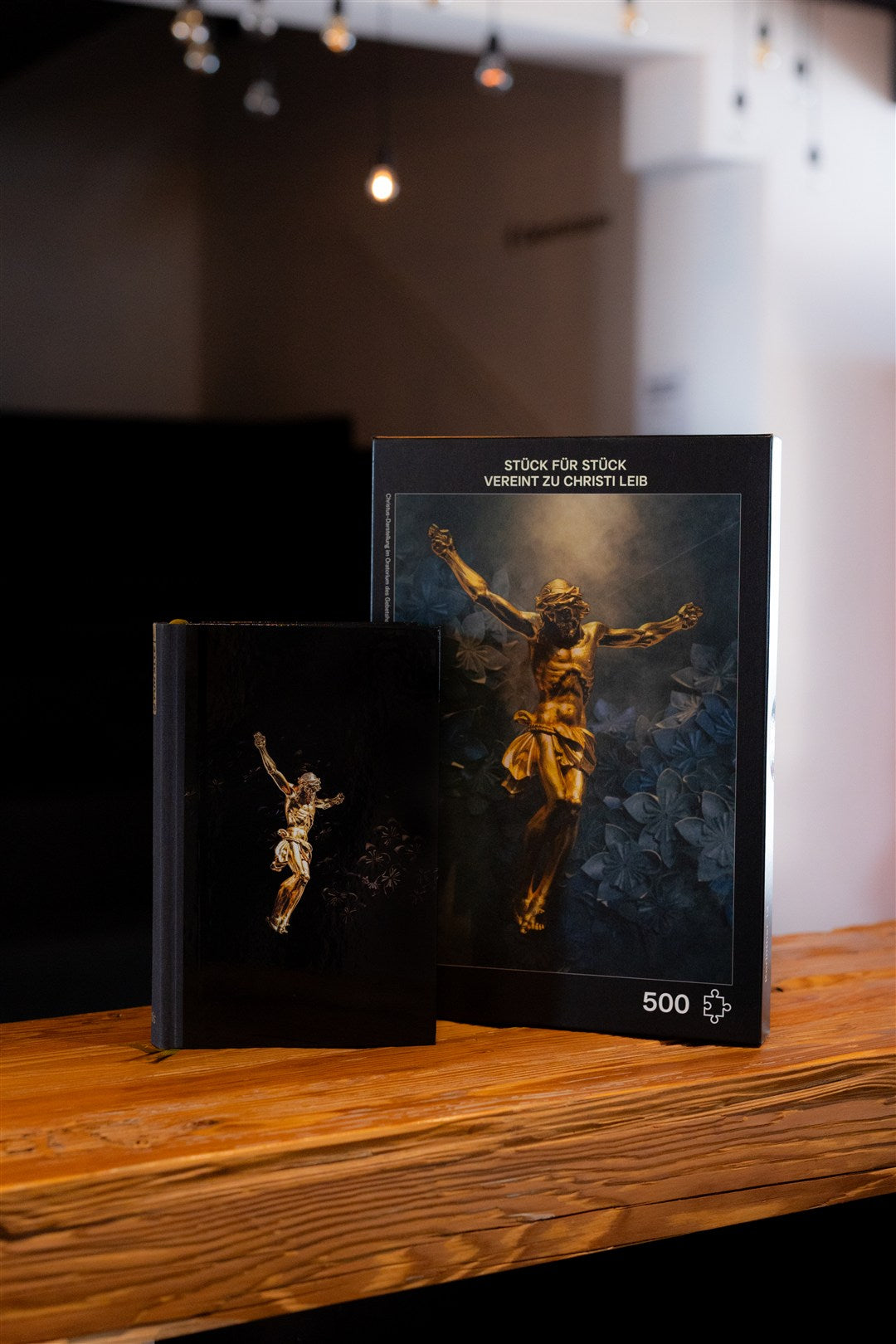 Vorbestellung: Hoffnung für alle. Die Bibel. Golden Jesus Edition (Deluxe-Ausgabe)