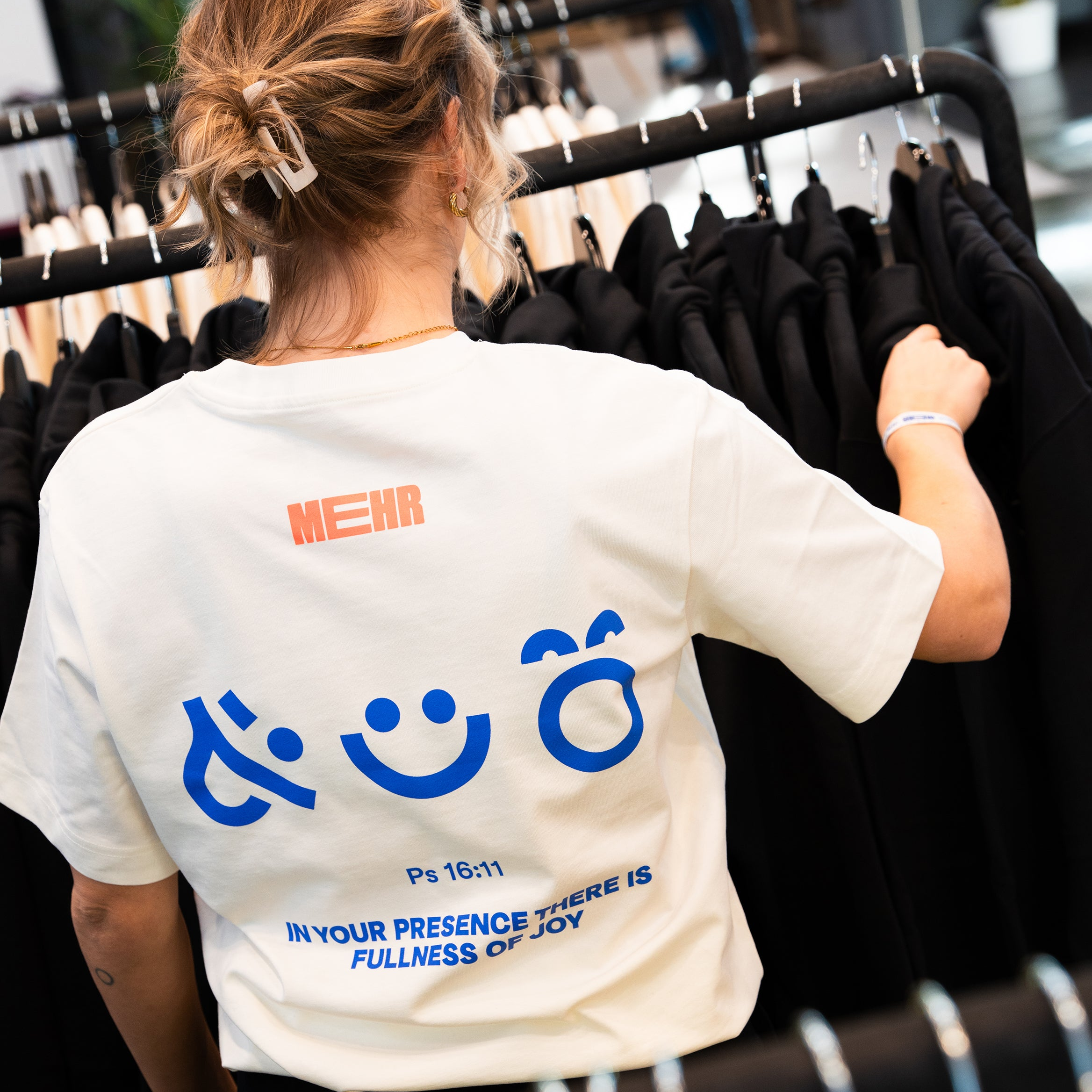 MehrShirt02.png